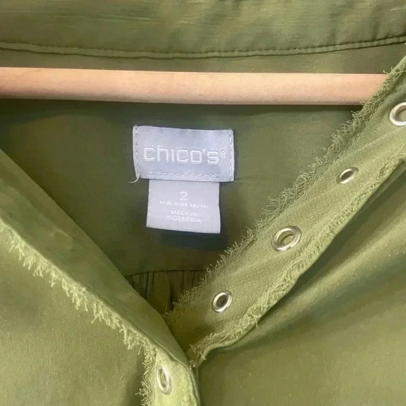 Chicos Ring-Trim Blouse Size 2 Olive Green - Picture 3 of 5